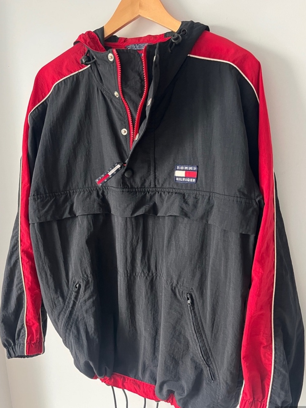 Tommy Hilfiger Pullover Windbreaker | Packable | Gorpcore